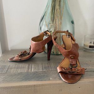 Camel sandal with heel and ankle strap